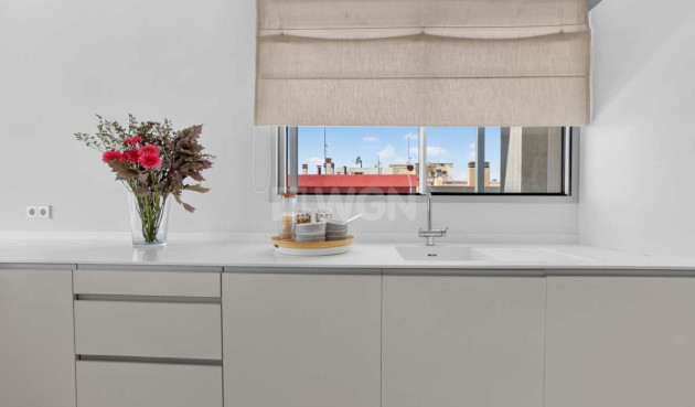 Odsprzedaż - Mieszkanie w bloku - Torrevieja - Costa Blanca
