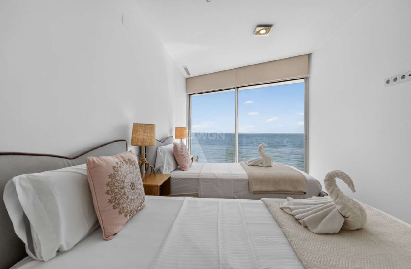 Odsprzedaż - Mieszkanie w bloku - Torrevieja - Costa Blanca