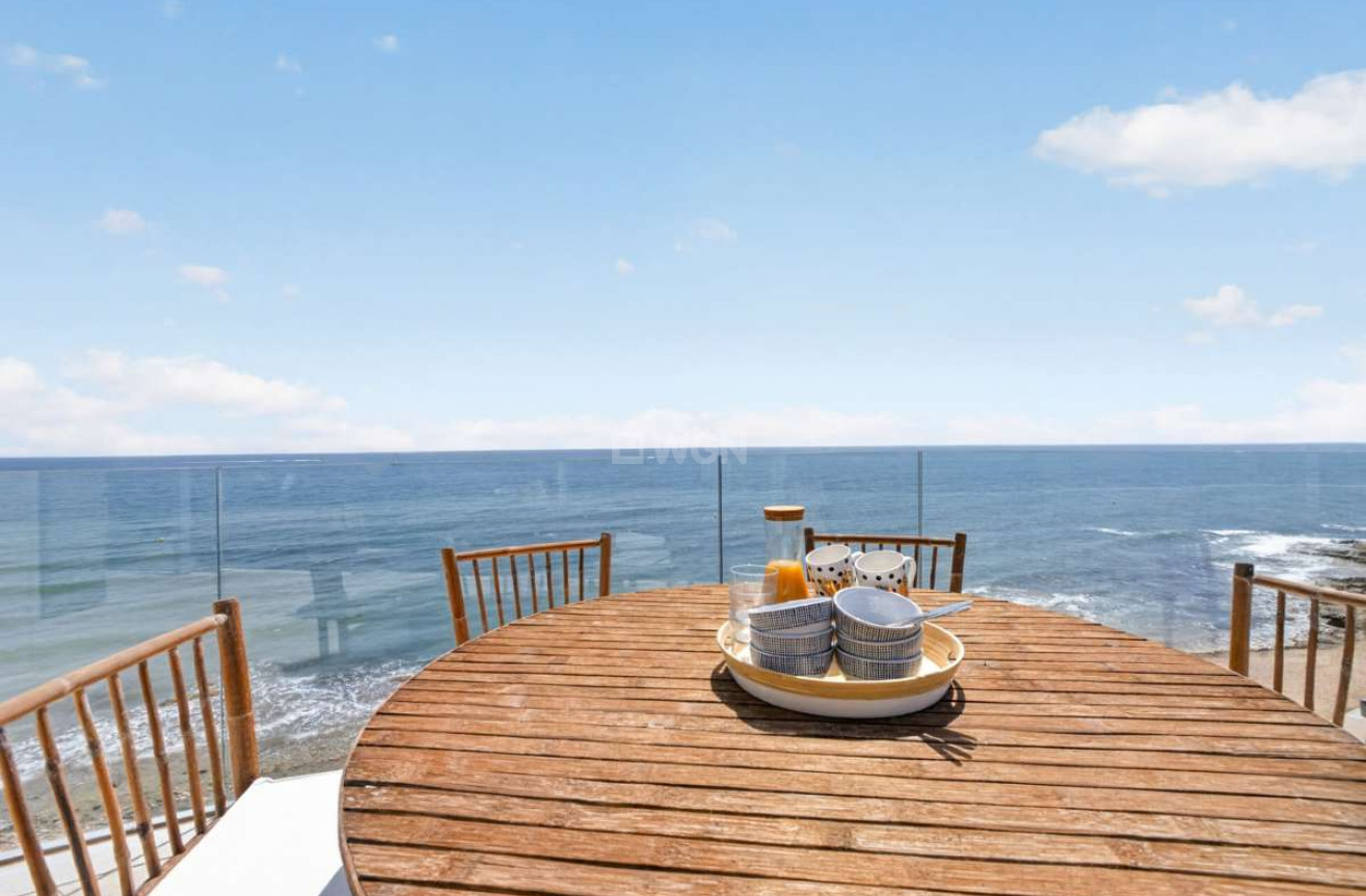 Odsprzedaż - Mieszkanie w bloku - Torrevieja - Costa Blanca