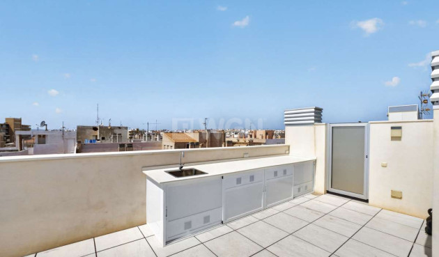 Odsprzedaż - Mieszkanie w bloku - Torrevieja - Costa Blanca