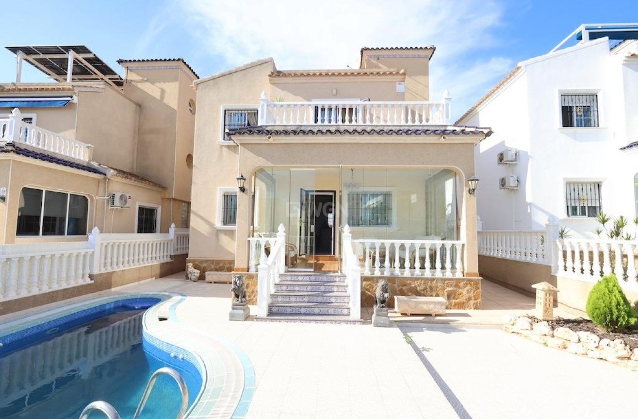 Reventa - Villa - Orihuela Costa - Costa Blanca
