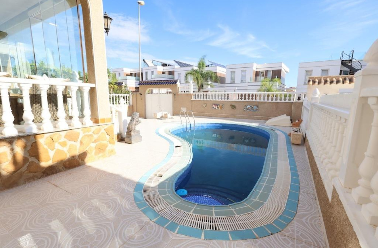 Reventa - Villa - Orihuela Costa - Costa Blanca