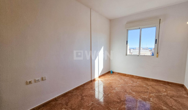Wiederverkauf - Wohnung - Torrevieja - Centro