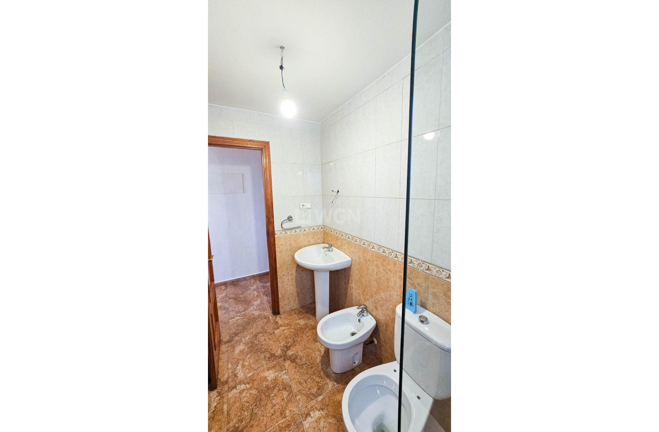 Wiederverkauf - Wohnung - Torrevieja - Centro