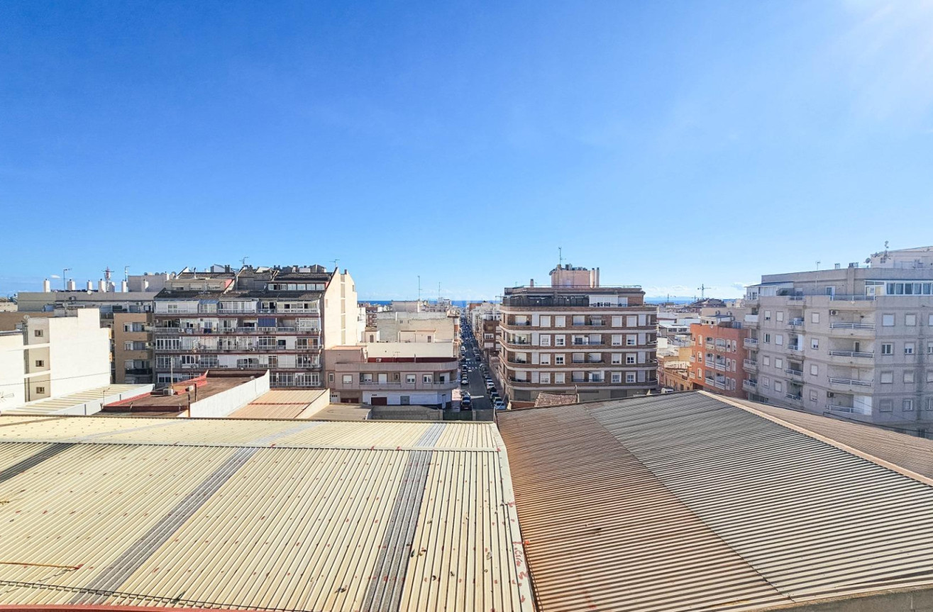 Wiederverkauf - Wohnung - Torrevieja - Centro