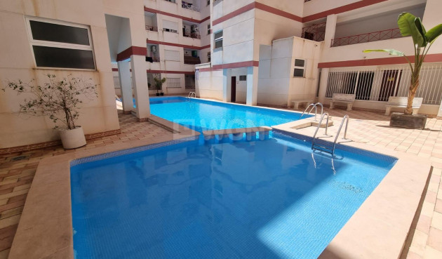 Resale - Apartment / flat - Torrevieja - PARQUE DE LAS NACIONES