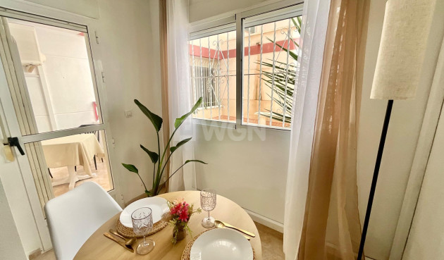 Resale - Apartment / flat - Torrevieja - PARQUE DE LAS NACIONES