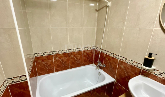 Resale - Apartment / flat - Torrevieja - PARQUE DE LAS NACIONES