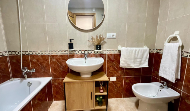 Resale - Apartment / flat - Torrevieja - PARQUE DE LAS NACIONES
