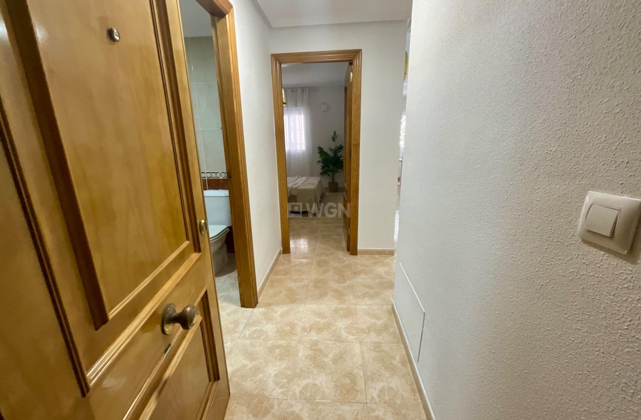 Resale - Apartment / flat - Torrevieja - PARQUE DE LAS NACIONES