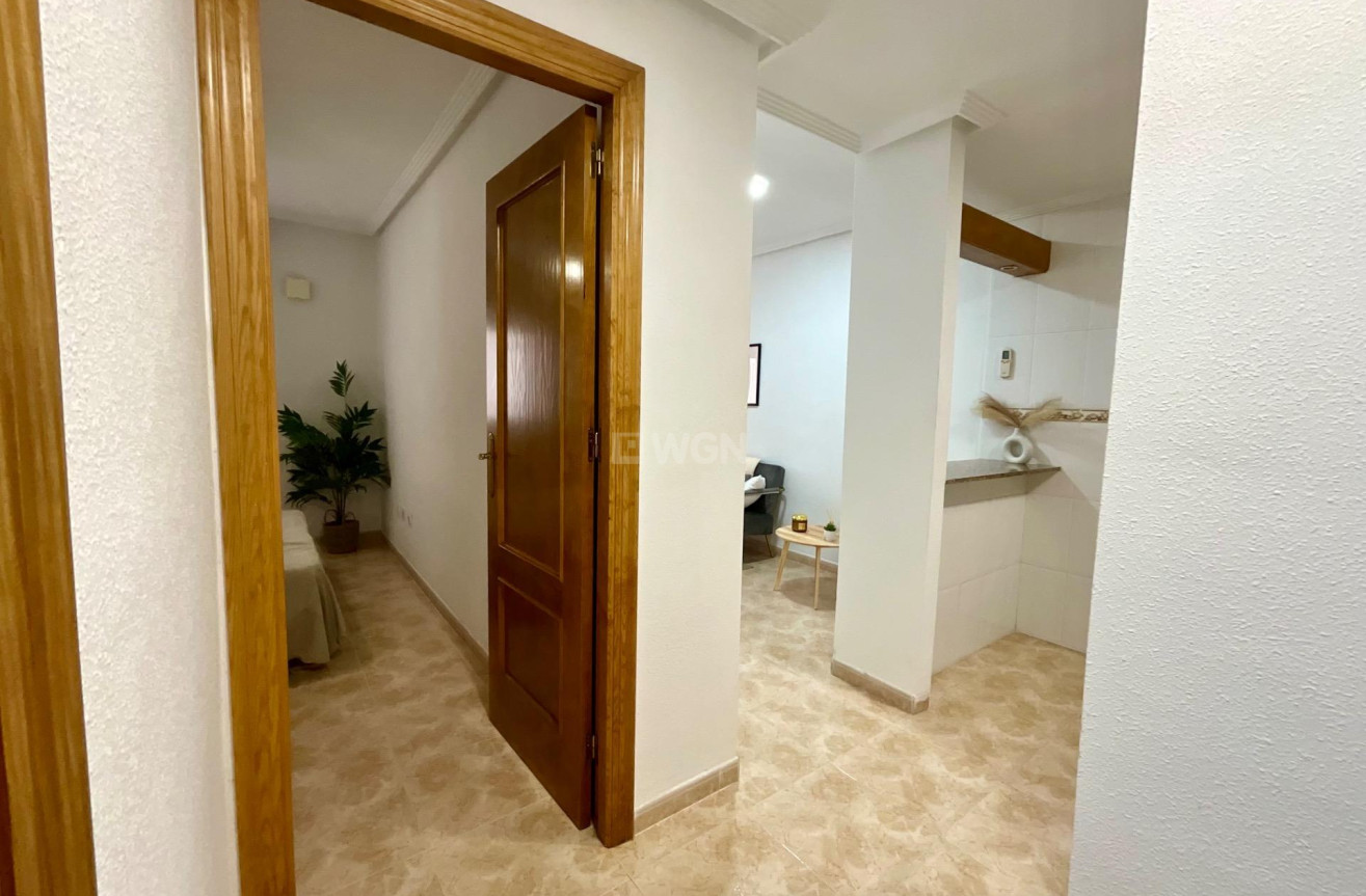 Resale - Apartment / flat - Torrevieja - PARQUE DE LAS NACIONES