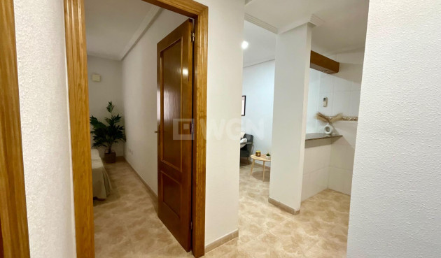 Resale - Apartment / flat - Torrevieja - PARQUE DE LAS NACIONES