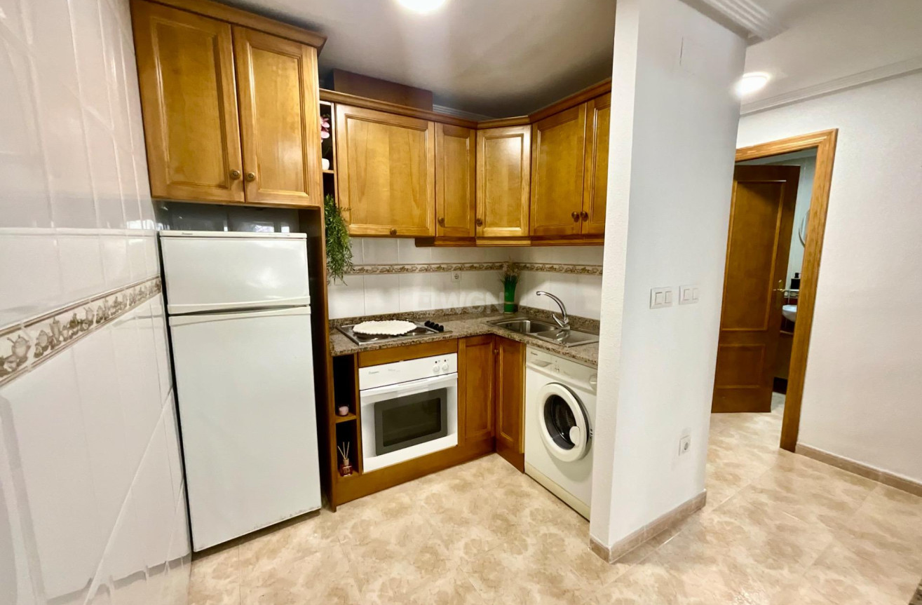 Resale - Apartment / flat - Torrevieja - PARQUE DE LAS NACIONES