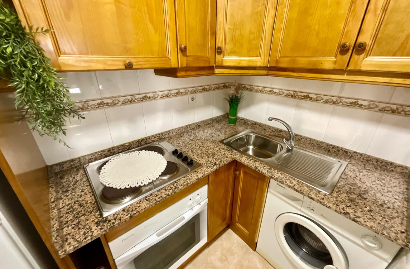 Resale - Apartment / flat - Torrevieja - PARQUE DE LAS NACIONES