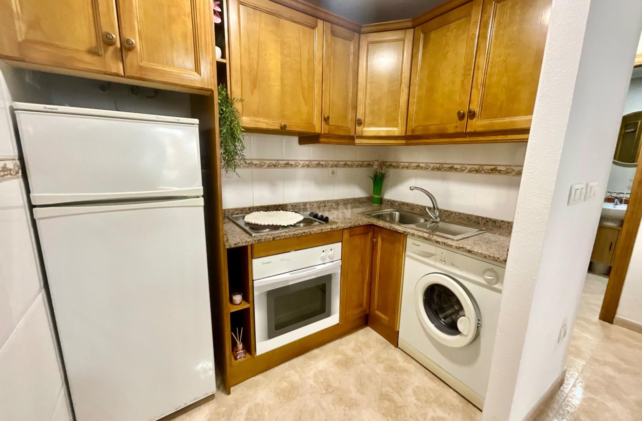 Resale - Apartment / flat - Torrevieja - PARQUE DE LAS NACIONES