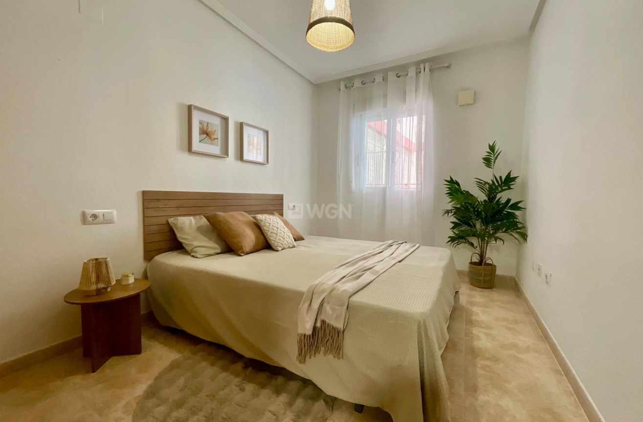 Resale - Apartment / flat - Torrevieja - PARQUE DE LAS NACIONES
