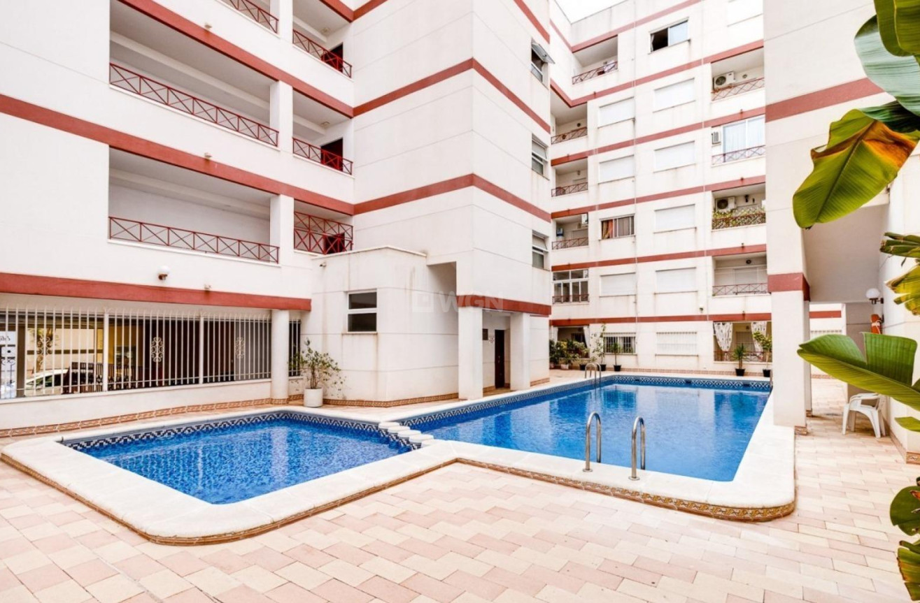 Resale - Apartment / flat - Torrevieja - PARQUE DE LAS NACIONES