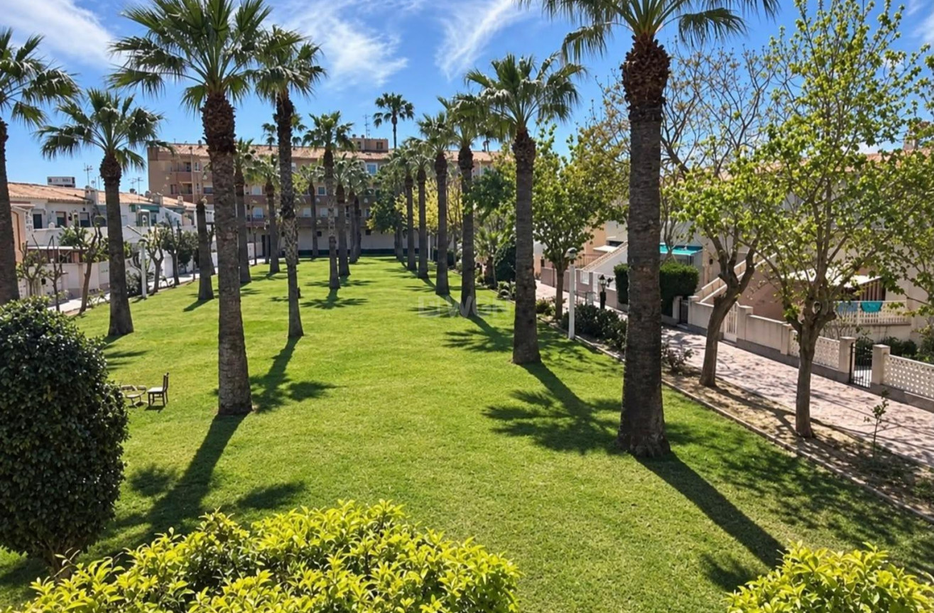 Resale - Apartment / flat - Orihuela Costa - La Regia
