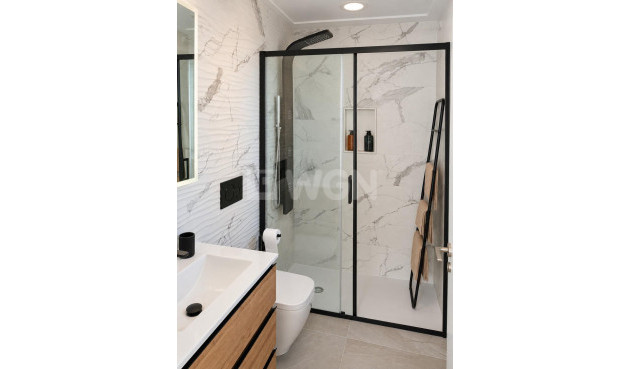 Nowy budynek - Mieszkanie w bloku - Torrevieja - Nueva Torrevieja