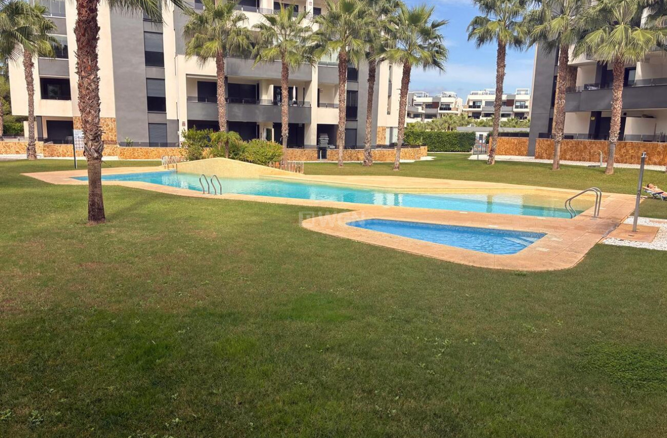 Odsprzedaż - Mieszkanie w bloku - Los Altos - Costa Blanca
