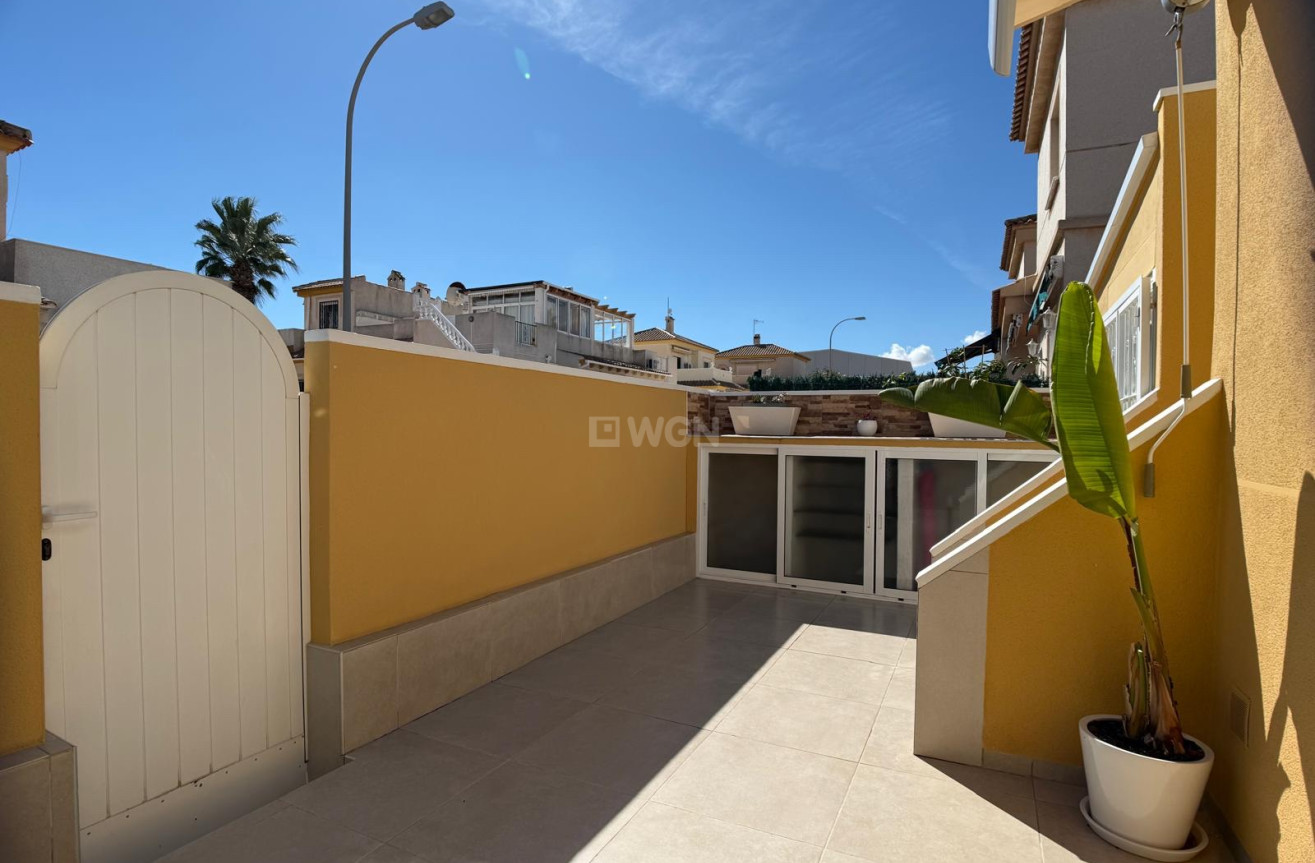 Odsprzedaż - Villa - Orihuela Costa - Costa Blanca