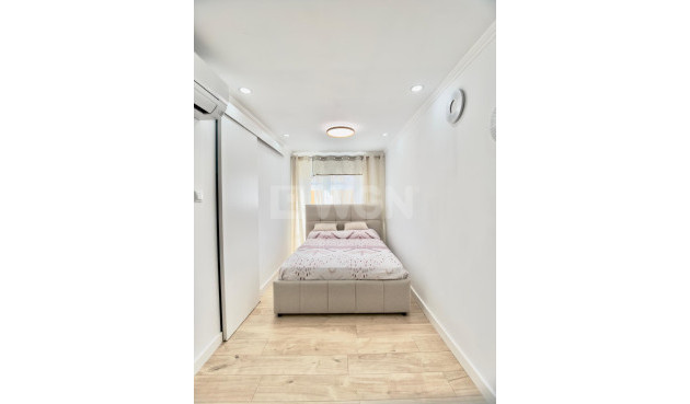 Odsprzedaż - Villa - Orihuela Costa - Costa Blanca