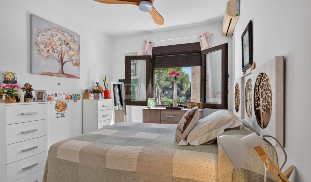 Odsprzedaż - Mieszkanie w bloku - Orihuela Costa - Costa Blanca