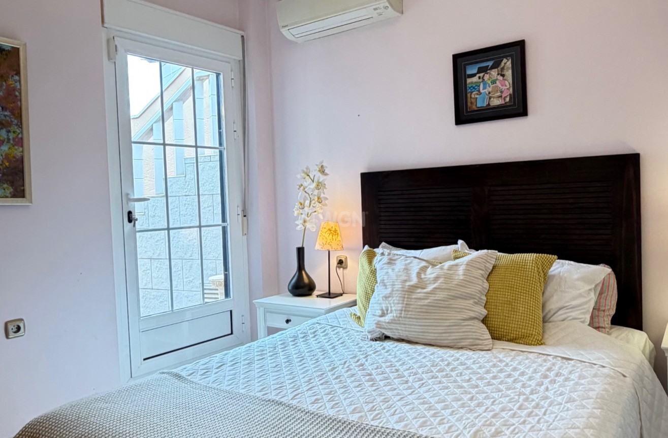 Odsprzedaż - Villa - Orihuela Costa - Costa Blanca
