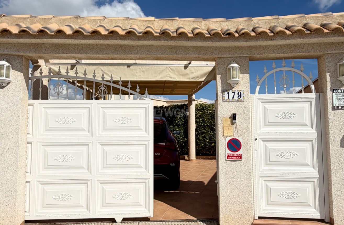 Odsprzedaż - Villa - Orihuela Costa - Costa Blanca