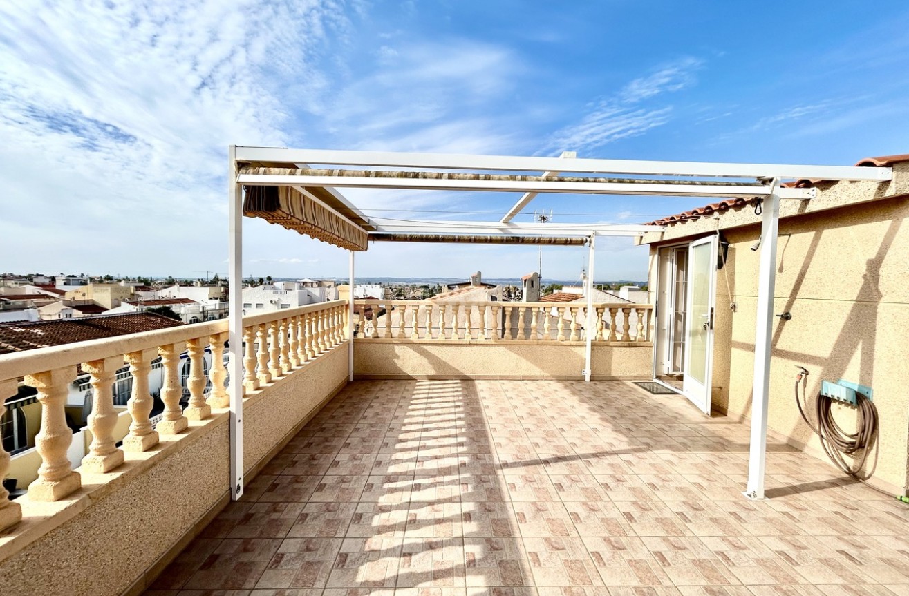 Odsprzedaż - Kamienica - Torrevieja - Costa Blanca
