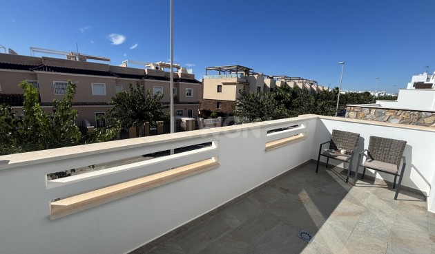 Odsprzedaż - Kamienica - Torre de la Horadada - Costa Blanca