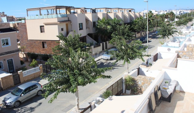 Odsprzedaż - Kamienica - Torre de la Horadada - Costa Blanca
