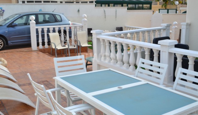 Odsprzedaż - Villa - Orihuela Costa - La Zenia