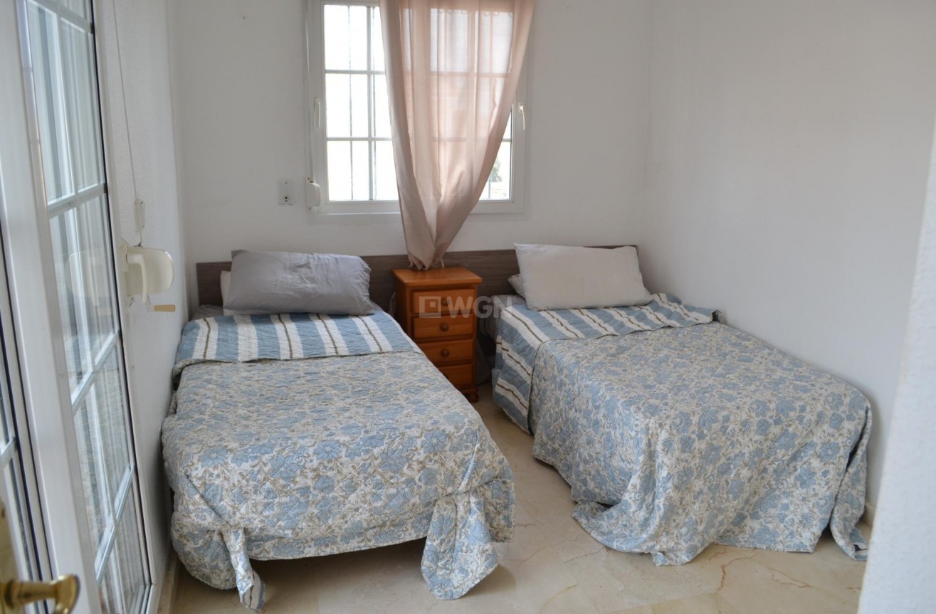 Odsprzedaż - Villa - Orihuela Costa - La Zenia