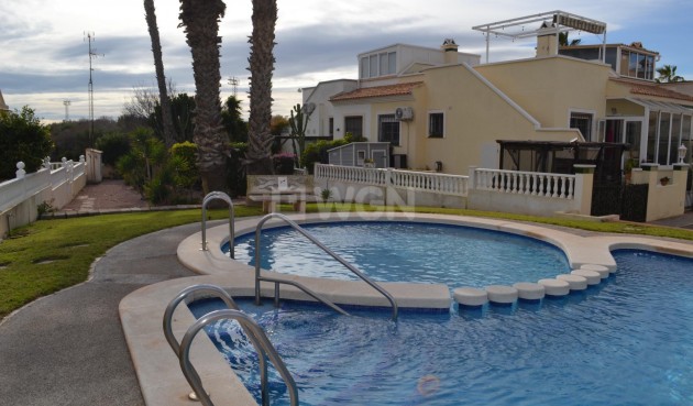 Odsprzedaż - Villa - Orihuela Costa - La Zenia