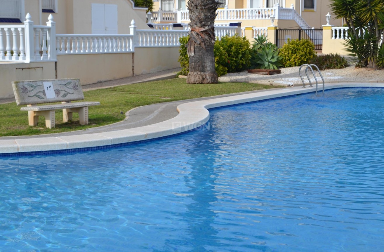 Odsprzedaż - Villa - Orihuela Costa - La Zenia