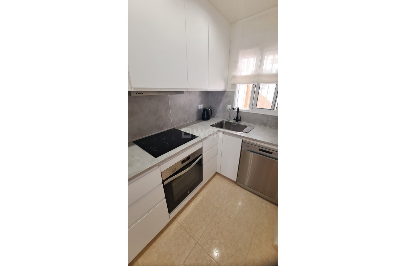 Resale - Townhouse - Villamartin - Costa Blanca