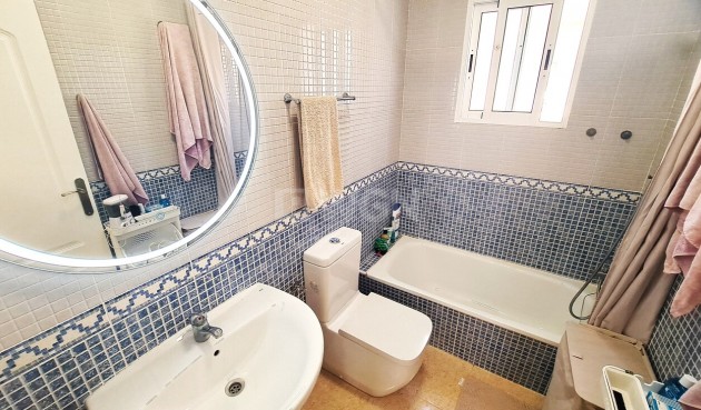 Resale - Townhouse - Villamartin - Costa Blanca