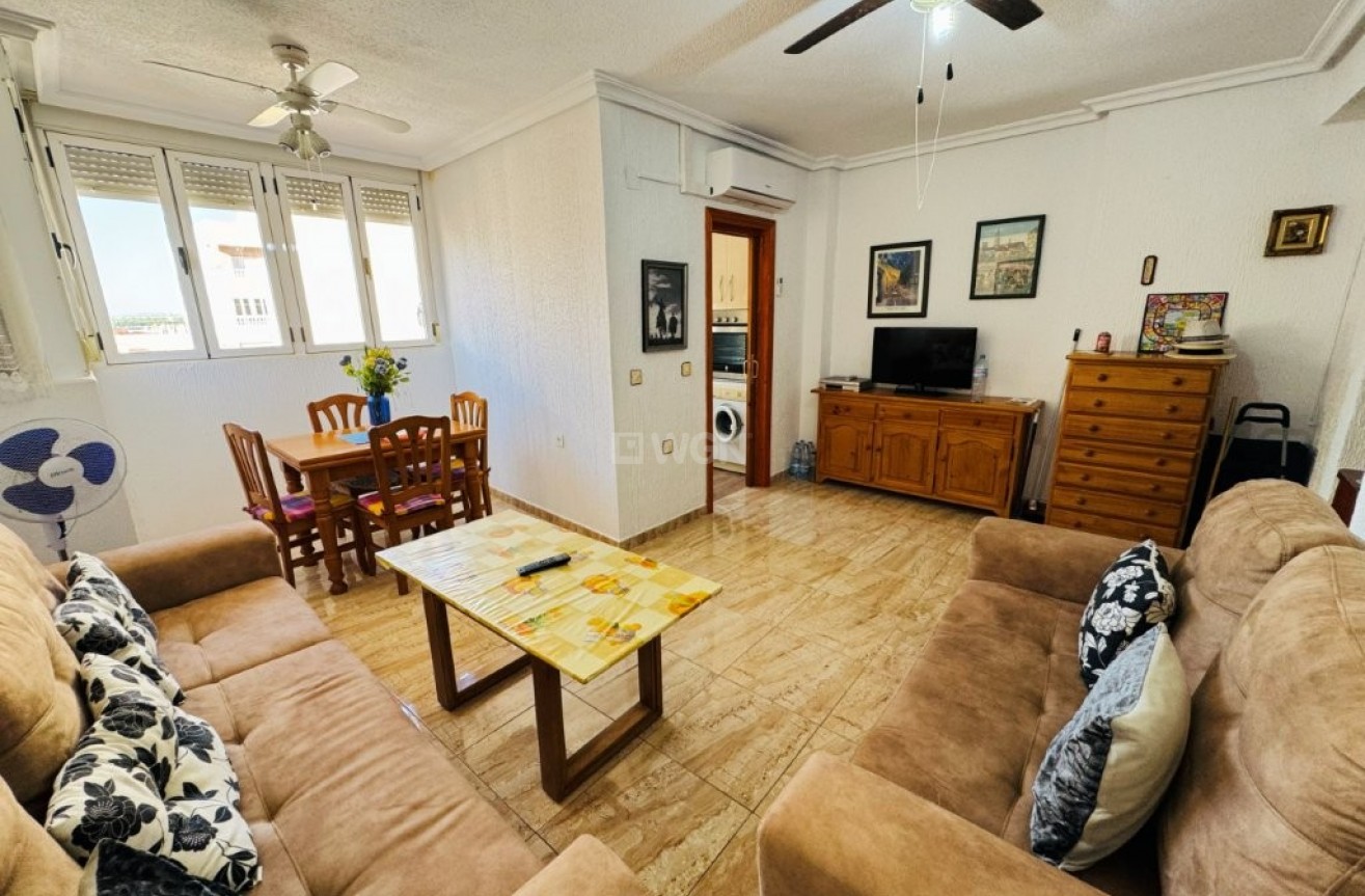 Resale - Apartment / flat - La Mata - Costa Blanca