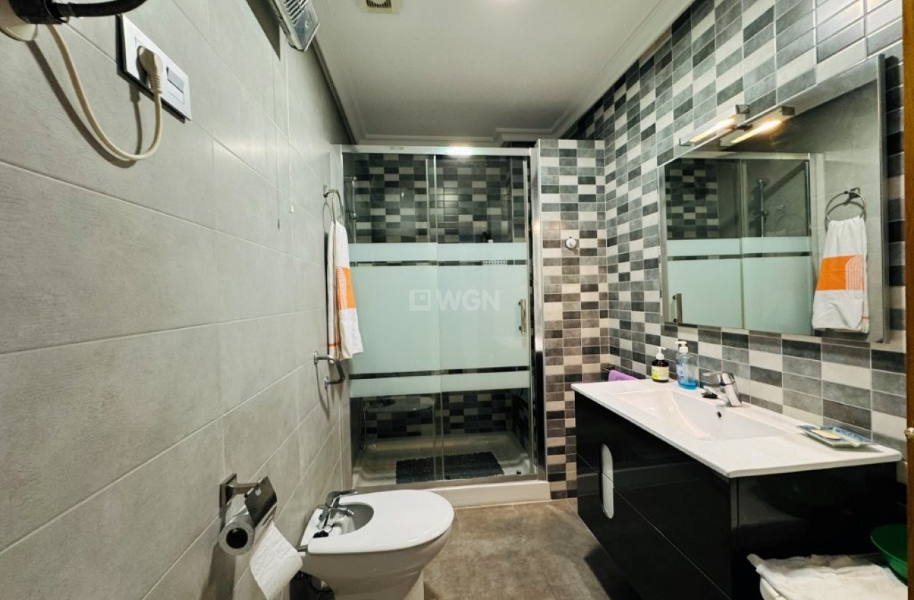 Resale - Apartment / flat - La Mata - Costa Blanca