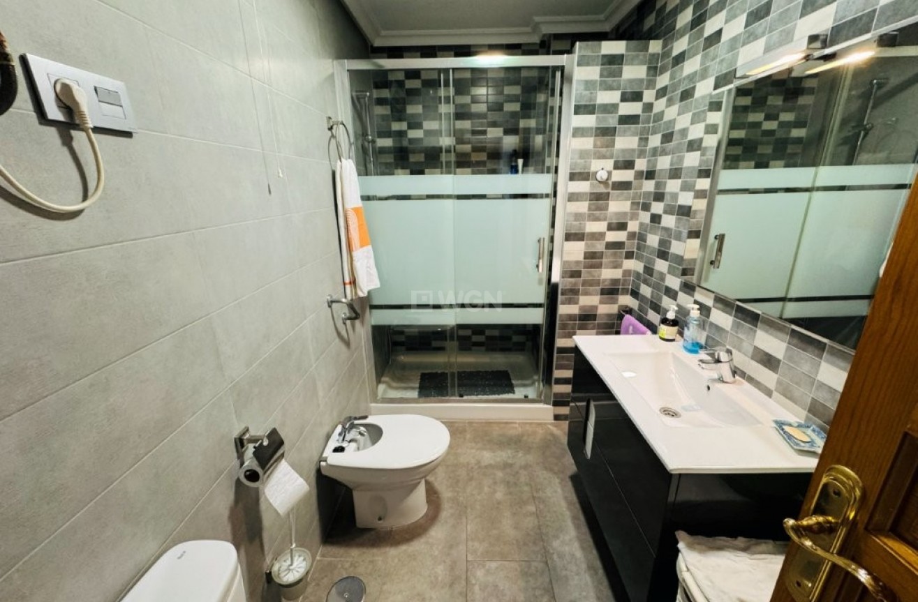 Resale - Apartment / flat - La Mata - Costa Blanca