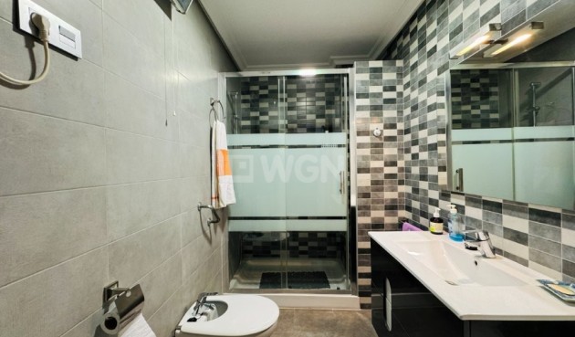 Resale - Apartment / flat - La Mata - Costa Blanca