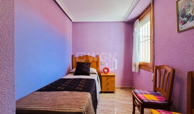 Resale - Apartment / flat - La Mata - Costa Blanca