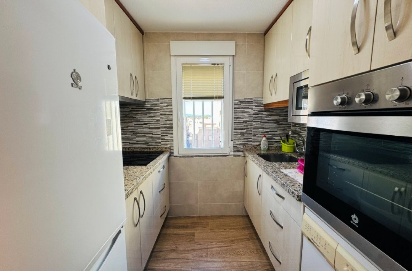 Resale - Apartment / flat - La Mata - Costa Blanca