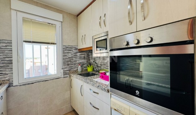 Resale - Apartment / flat - La Mata - Costa Blanca