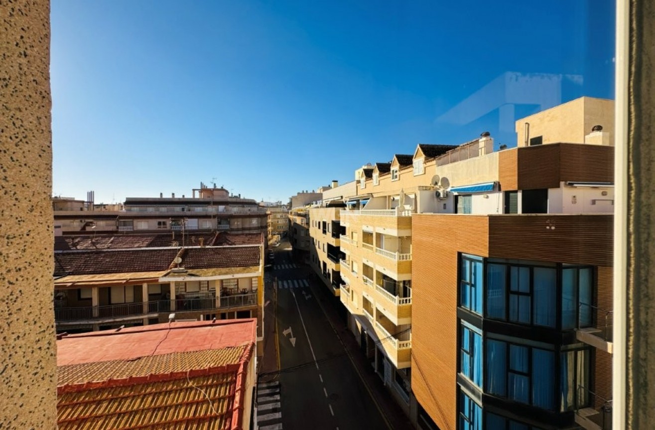 Resale - Apartment / flat - La Mata - Costa Blanca