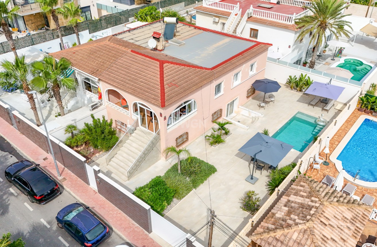 Odsprzedaż - Villa - Punta Prima - Costa Blanca