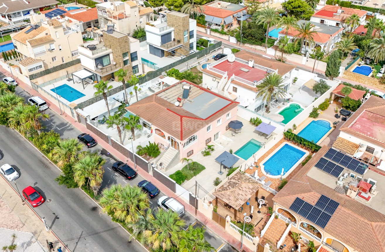 Odsprzedaż - Villa - Punta Prima - Costa Blanca