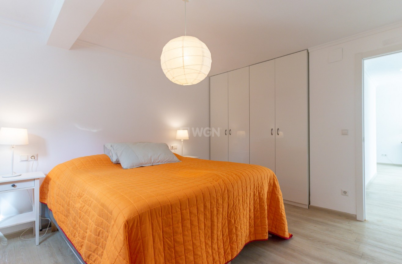 Odsprzedaż - Villa - Punta Prima - Costa Blanca