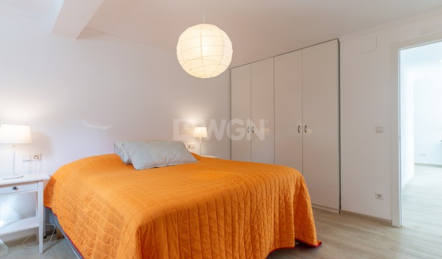 Odsprzedaż - Villa - Punta Prima - Costa Blanca